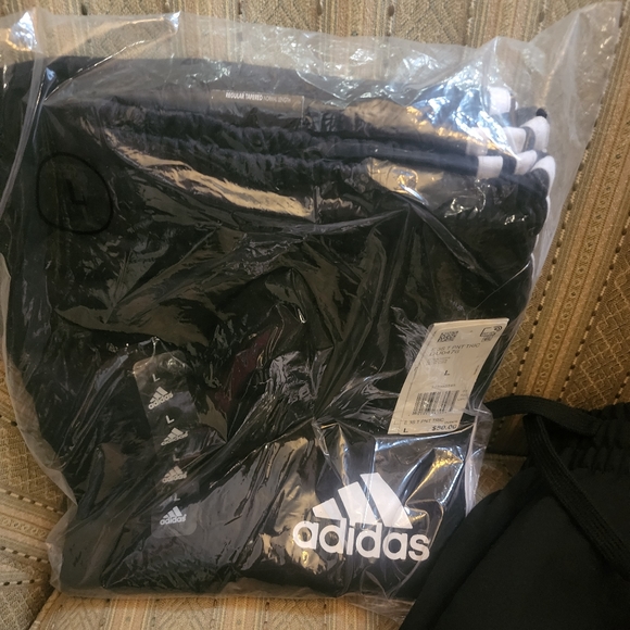 Adidas Jogging Pants - Picture 2 of 3